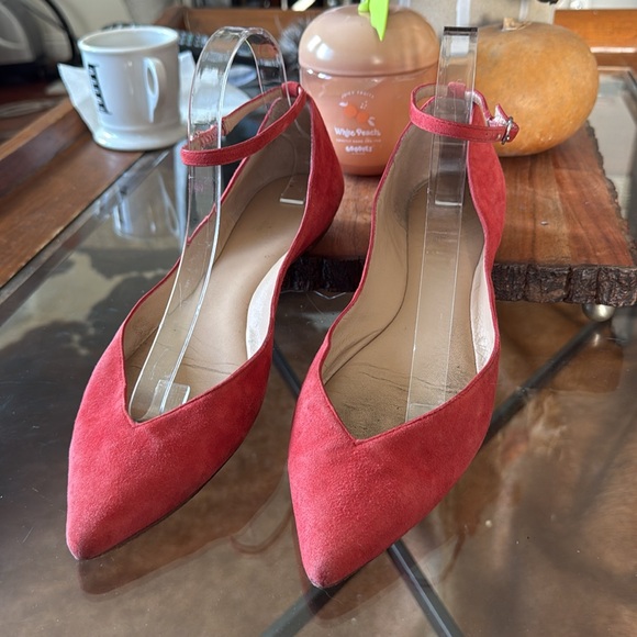 Pointed Suede Flats - Picture 2 of 10